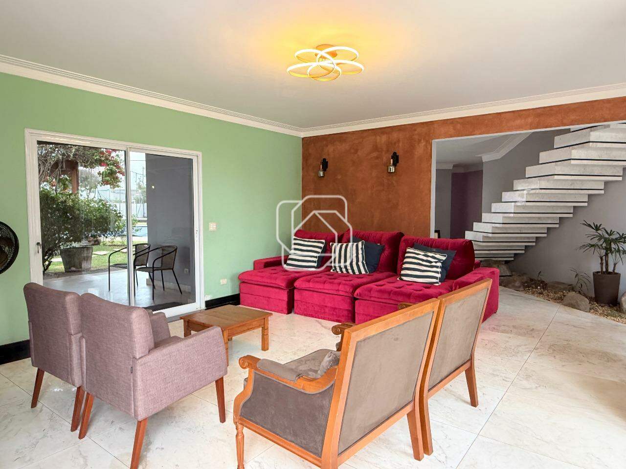 Casa de Condomínio à venda em Itu - SP - Parque Village Castelo: Sala de estar