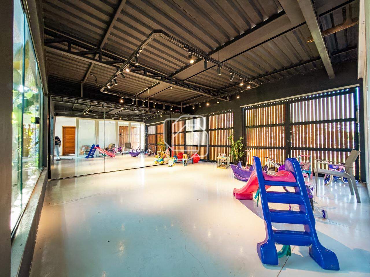Casa de Condomínio à venda em Salto - SP - Residencial Primavera: Brinquedoteca