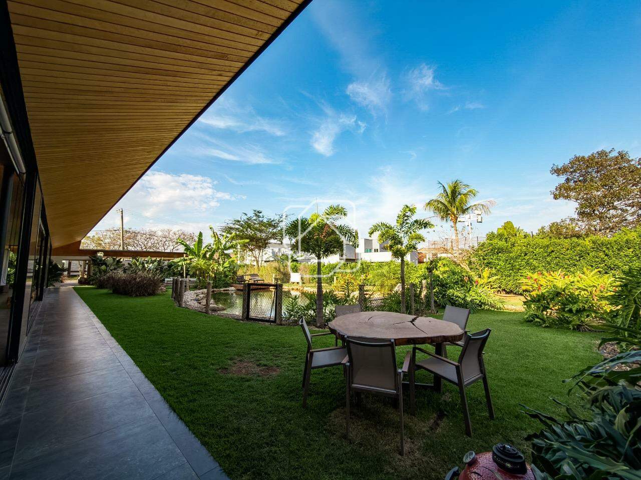 Casa de Condomínio à venda em Salto - SP - Residencial Primavera: Área externa
