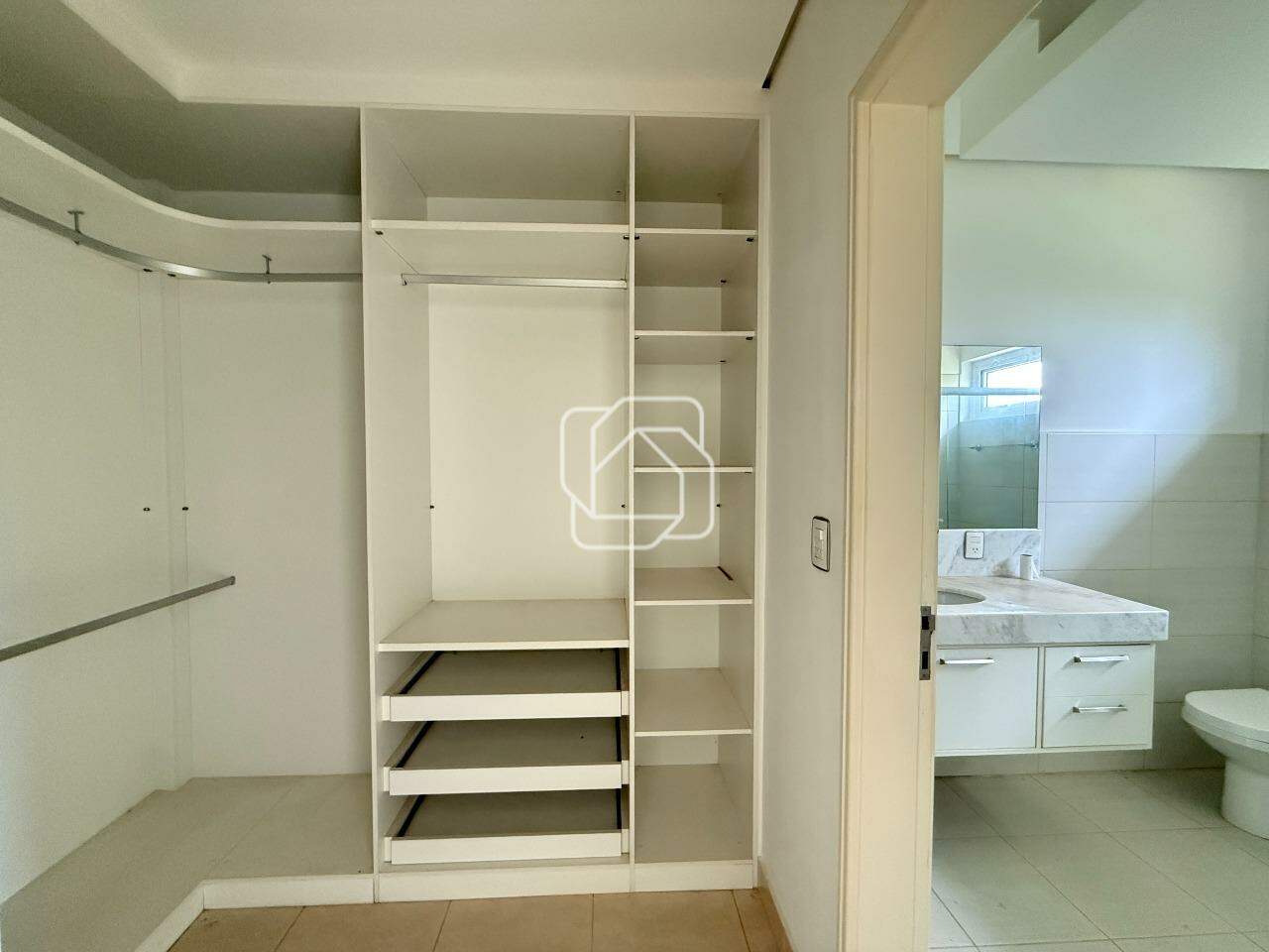 Casa de Condomínio à venda em Indaiatuba - SP - Helvetia Park: Closet