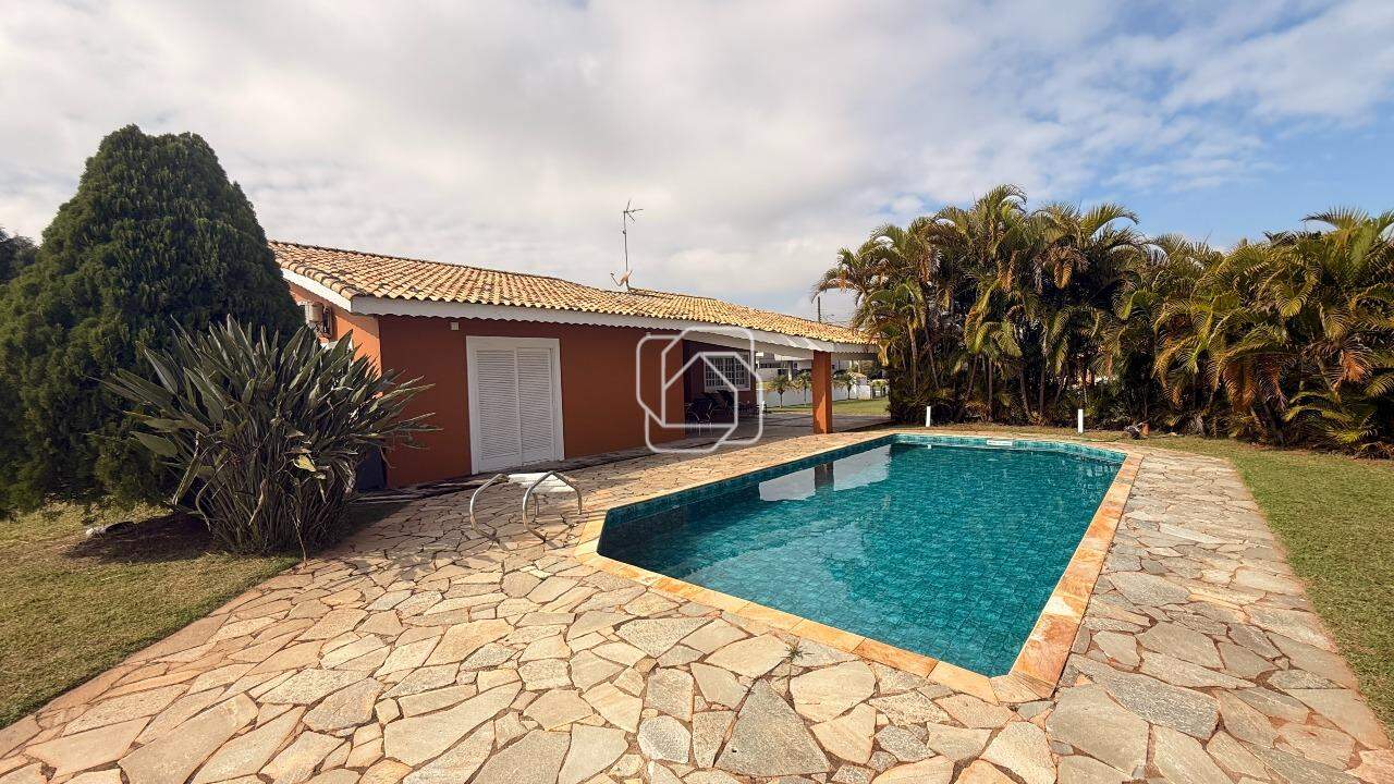 Casa de Condomínio à venda em Itu - SP - Parque Village Castelo: Área da piscina