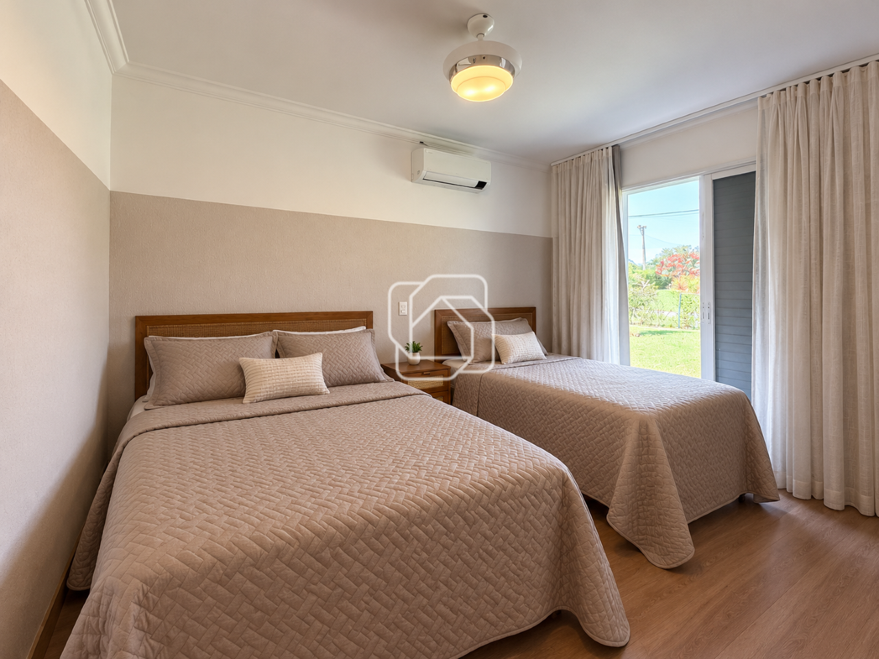 Casa de Condomínio à venda em Salto - SP - Haras Paineiras: Quarto