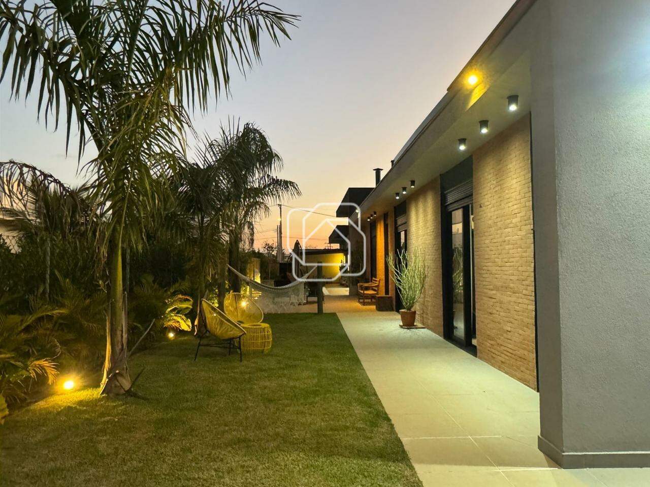 Casa de Condomínio à venda em Salto - SP - Residencial Primavera II: Área externa