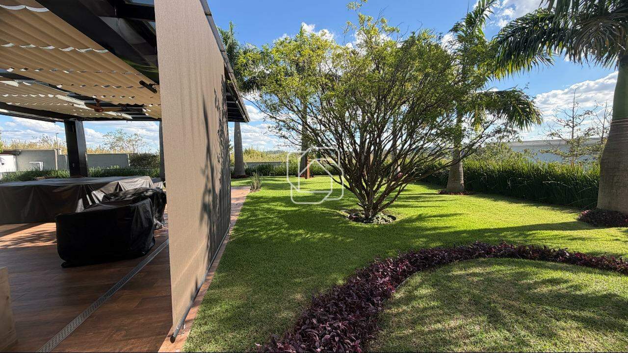 Casa de Condomínio à venda em Salto - SP - Terras de Mont Serrat: Quintal