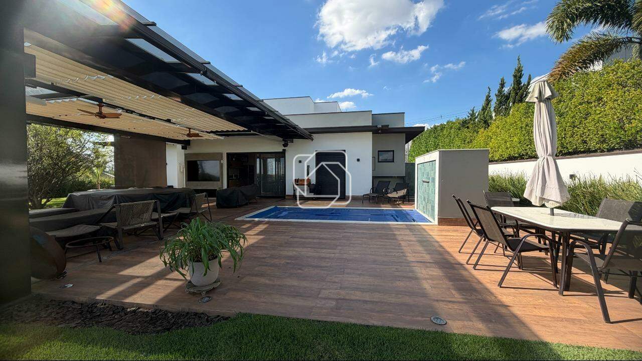 Casa de Condomínio à venda em Salto - SP - Terras de Mont Serrat: Área da piscina