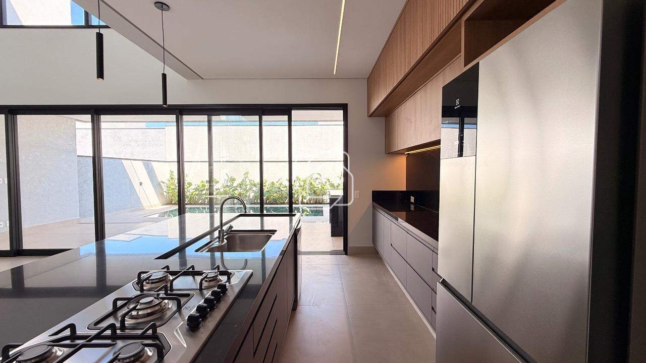 Casa de Condomínio à venda em Indaiatuba - SP - Jardim Residencial Dona Maria Cândida: Cozinha integrada