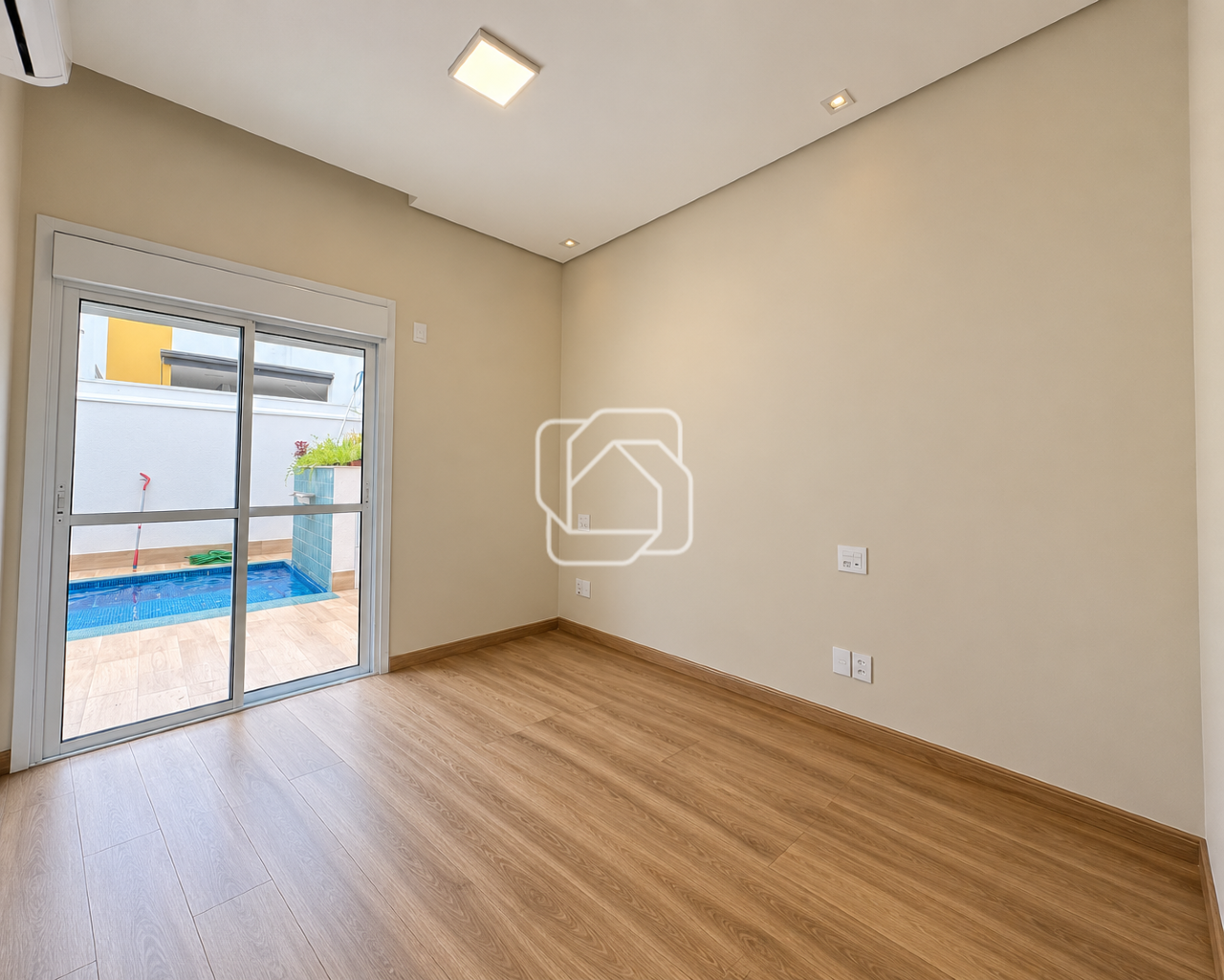 Casa de Condomínio à venda em Indaiatuba - SP - Jardim Residencial Viena: Dormitório 