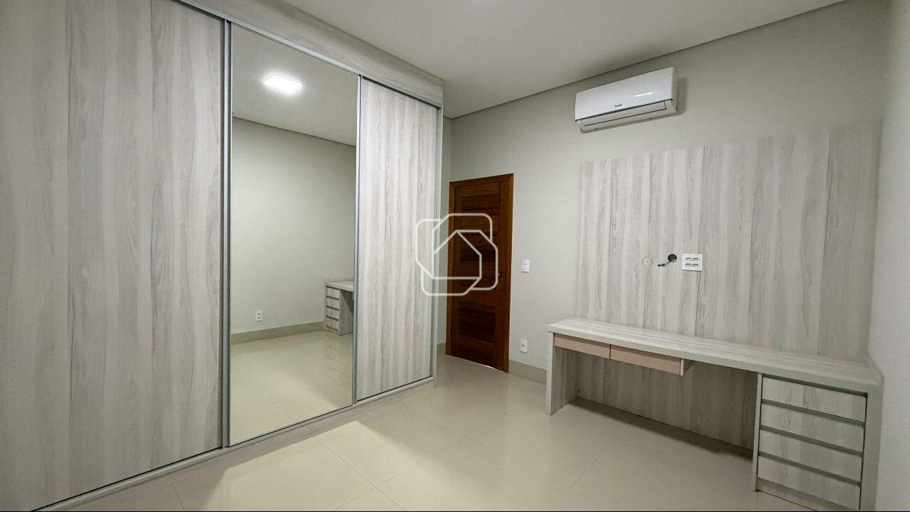 Casa de Condomínio à venda em Salto - SP - Residencial Central Parque: Quarto