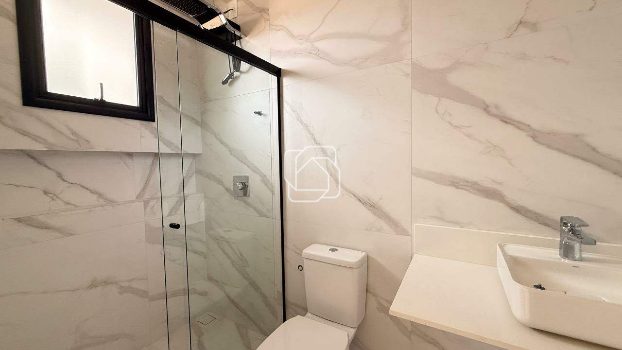 Casa de Condomínio à venda em Indaiatuba - SP - Residencial Evidências: Banheiro