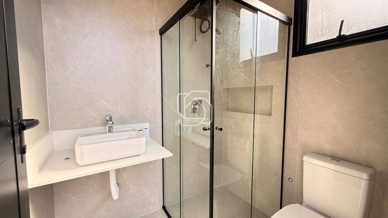 Casa de Condomínio à venda em Indaiatuba - SP - Residencial Evidências: Banheiro