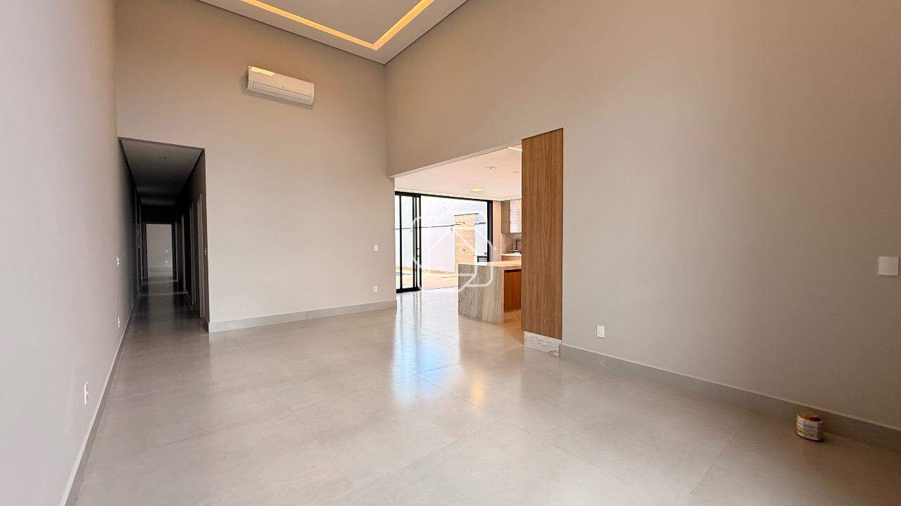 Casa de Condomínio à venda em Indaiatuba - SP - Residencial Evidências: Sala de estar