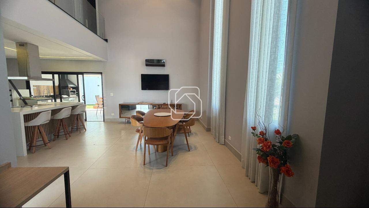 Casa de Condomínio à venda em Salto - SP - Residencial Central Parque: Salas integradas