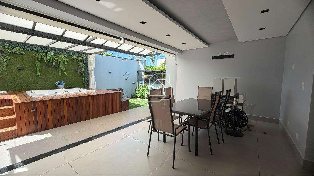 Casa de Condomínio à venda em Salto - SP - Residencial Central Parque: Área externa