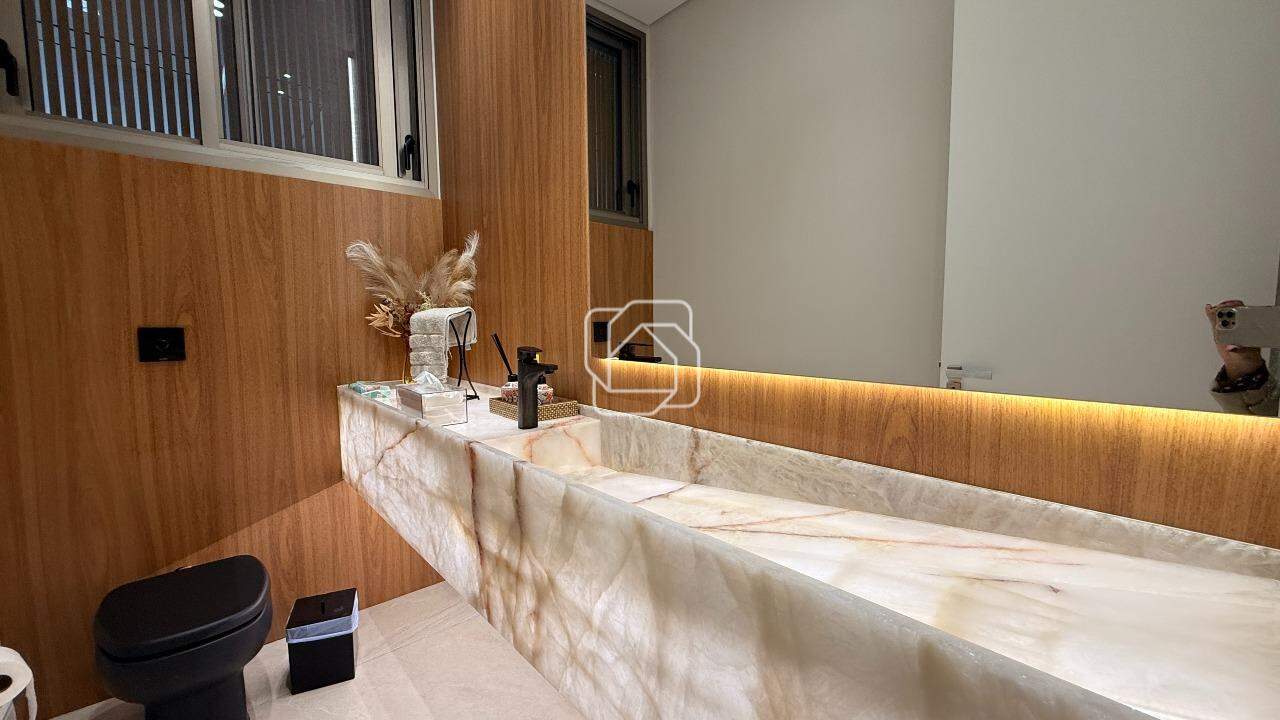 Casa de Condomínio à venda em Itu - SP - Parque Village Castelo: Lavabo
