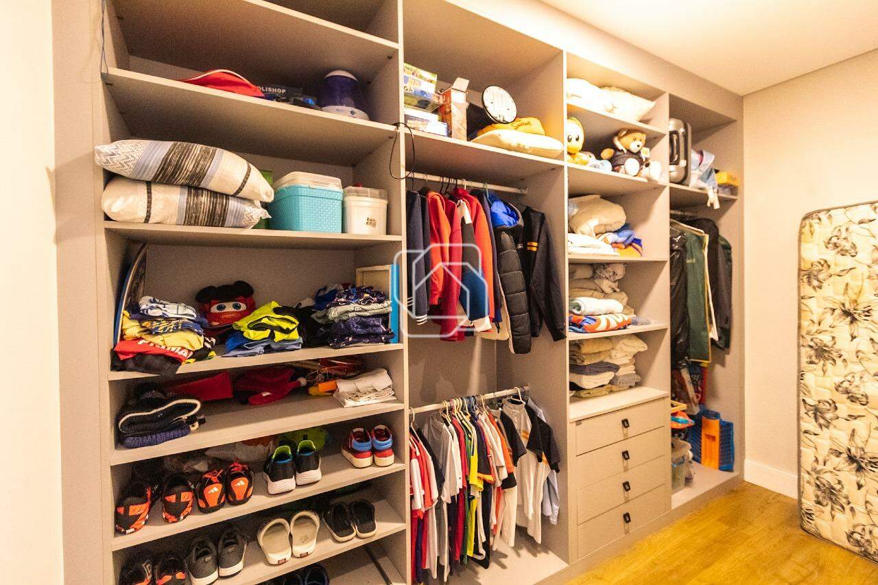 Casa de Condomínio para aluguel em Indaiatuba - SP - Helvetia Park: Closet