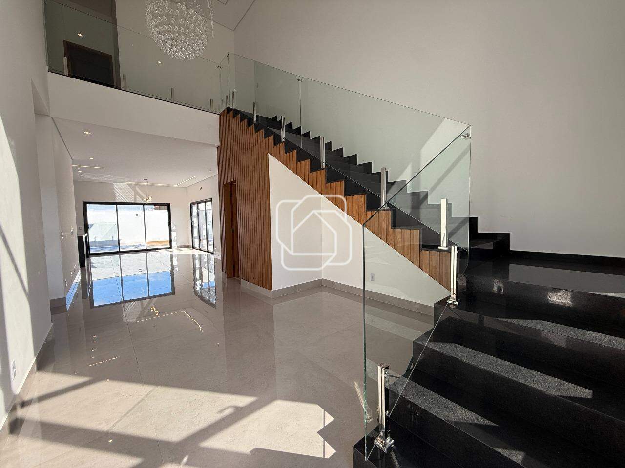 Casa de Condomínio à venda em Indaiatuba - SP - Jardim Residencial Dona Maria Cândida: Sala de estar