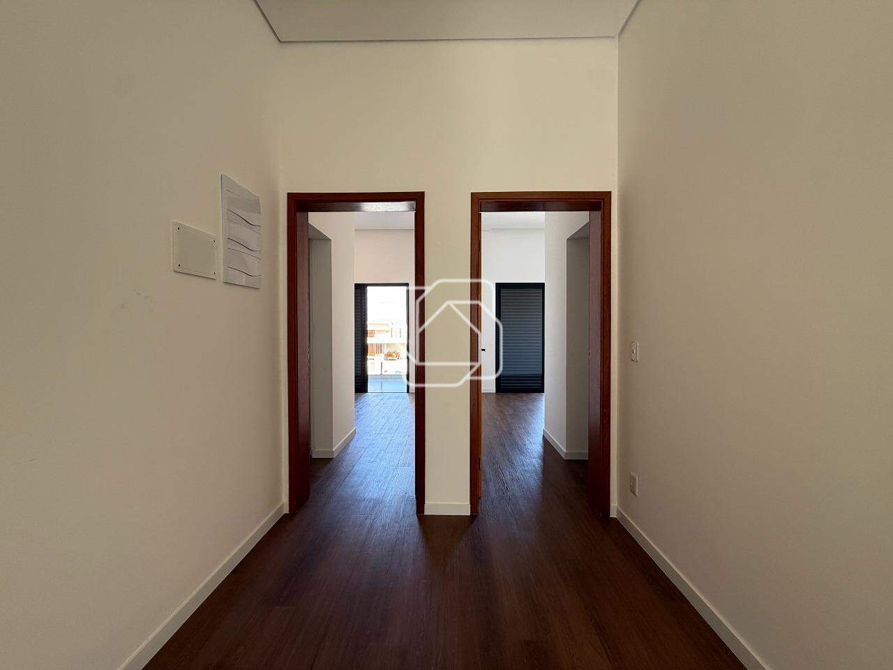 Casa de Condomínio à venda em Indaiatuba - SP - Jardim Residencial Dona Maria Cândida: Corredor