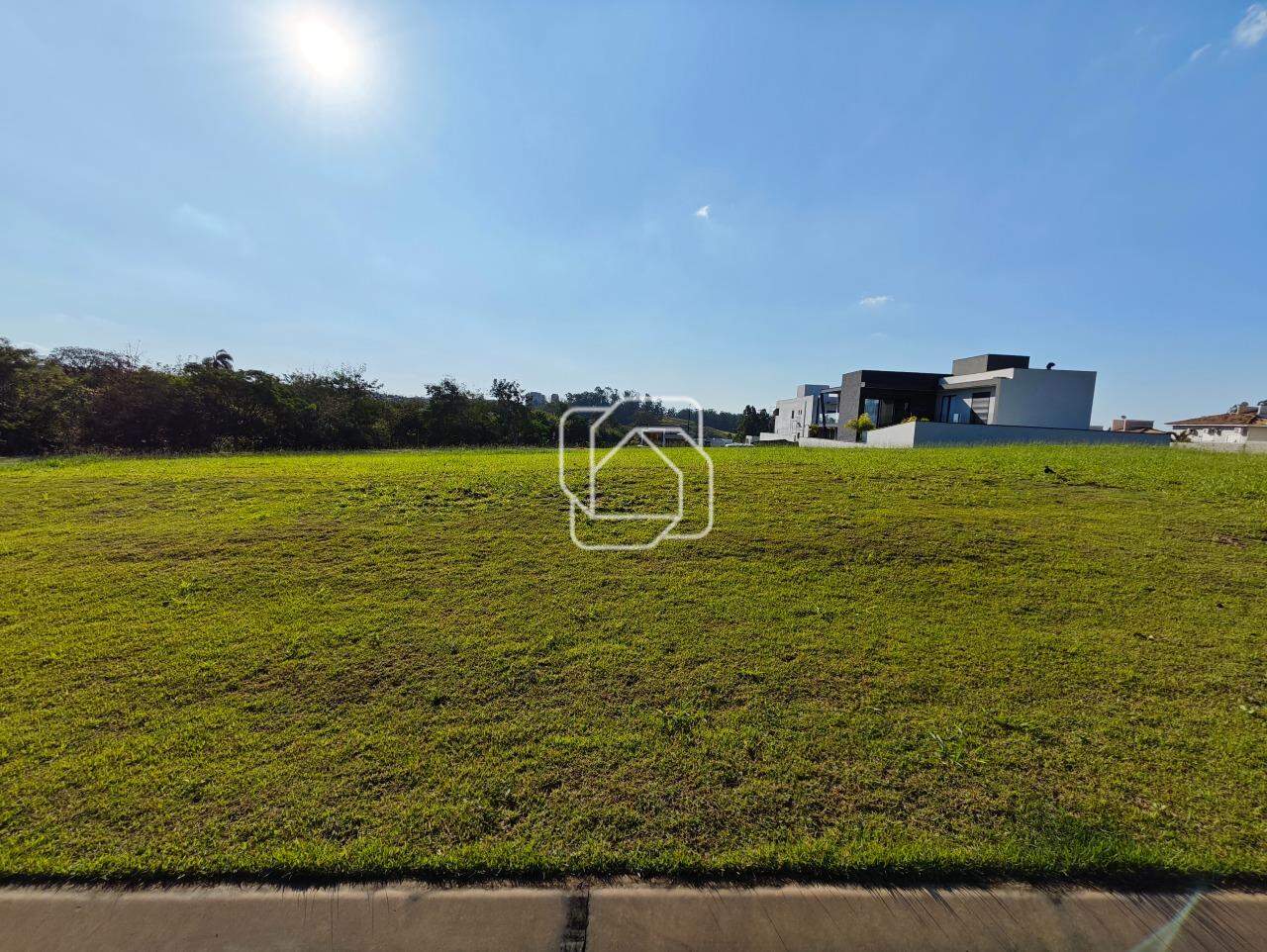 Terreno à venda em Indaiatuba - SP - Parque Villa dos Pinheiros: Visão geral do terreno