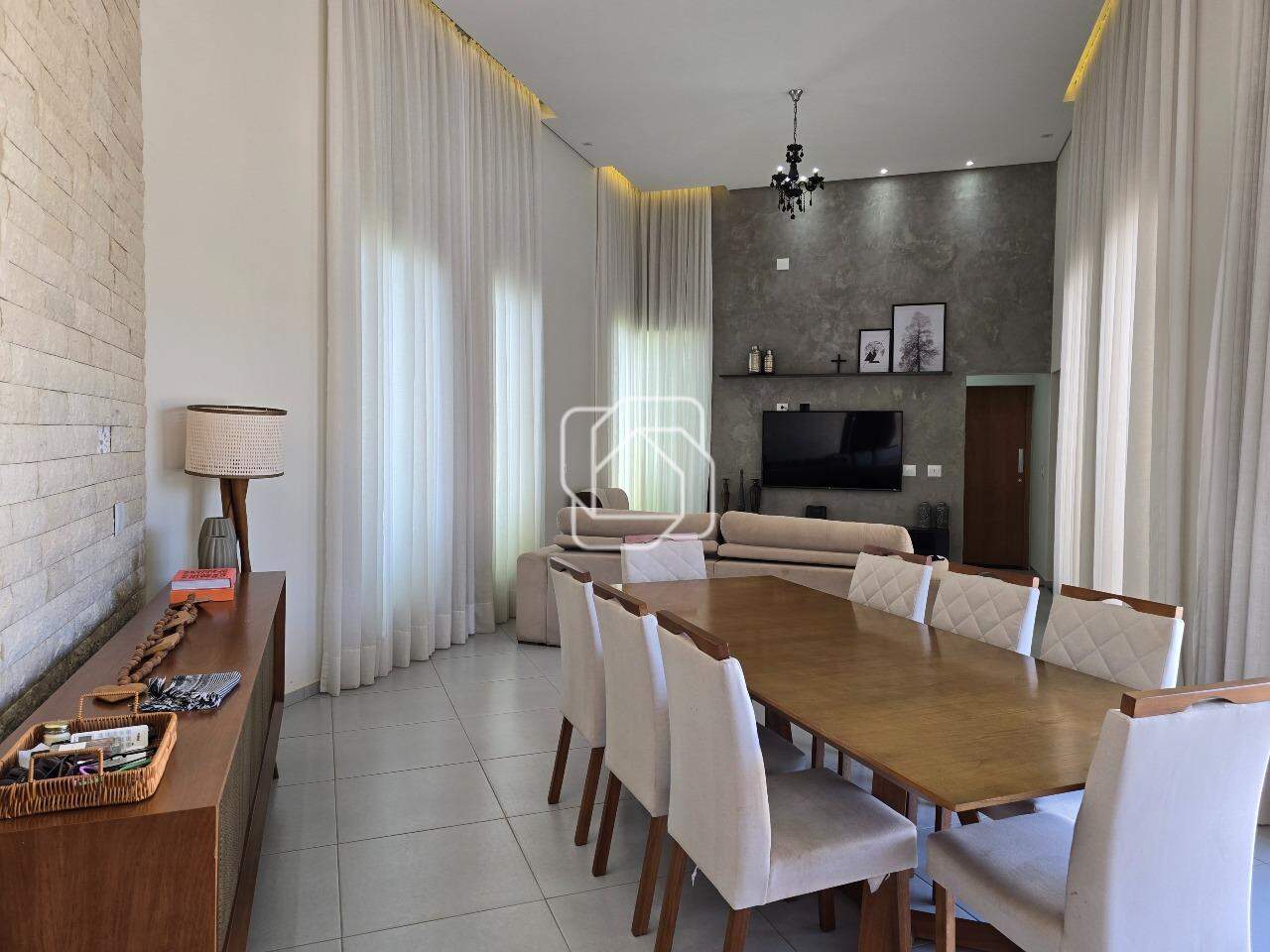 Casa de Condomínio à venda em Salto - SP - Terras de Mont Serrat: Sala de jantar