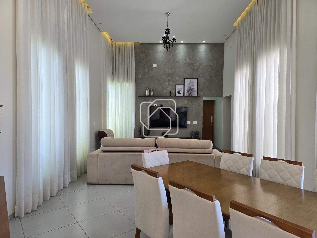 Casa de Condomínio à venda em Salto - SP - Terras de Mont Serrat: Sala de jantar