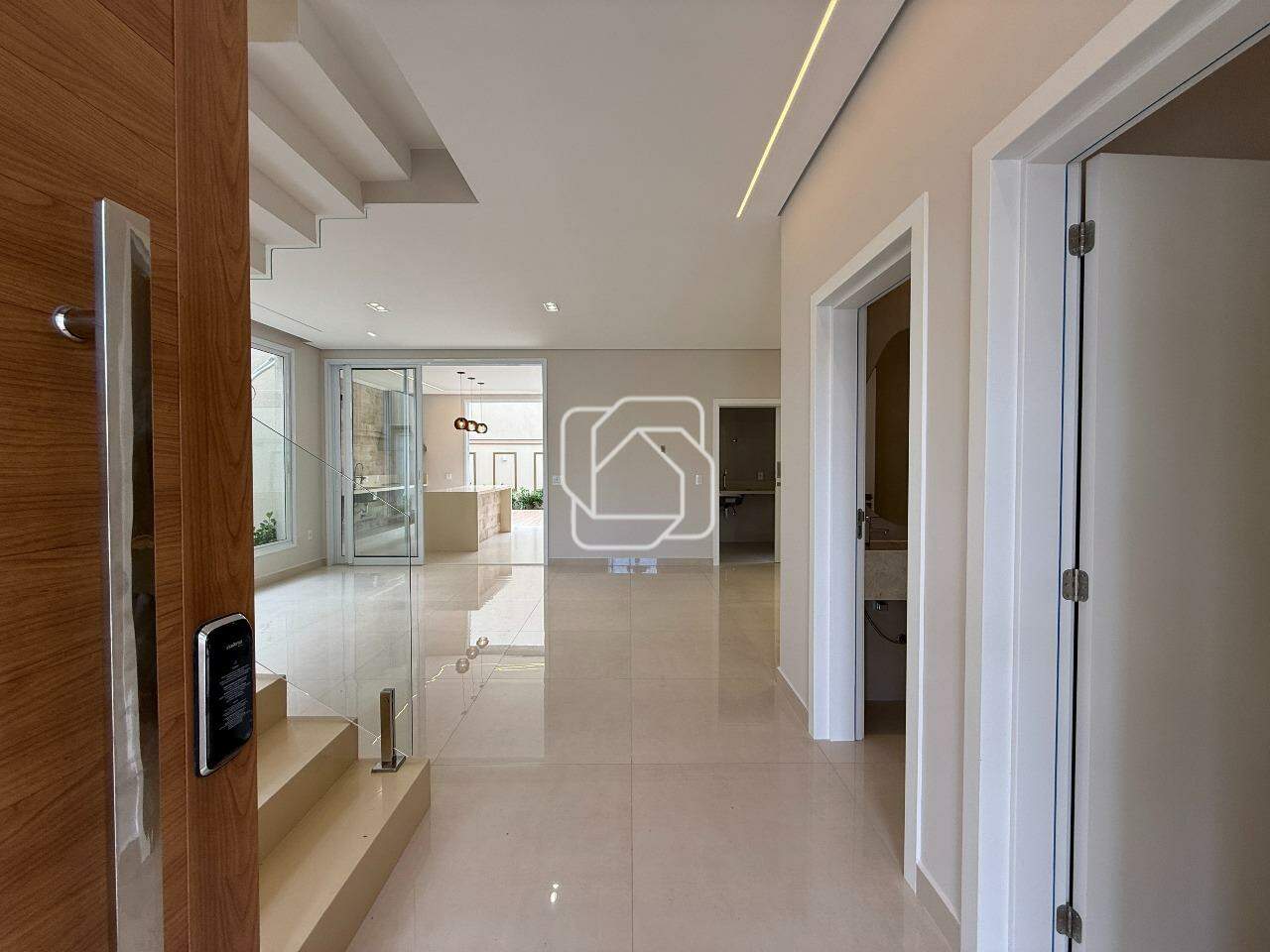 Casa de Condomínio à venda em Indaiatuba - SP - Residencial London Park: Hall de entrada