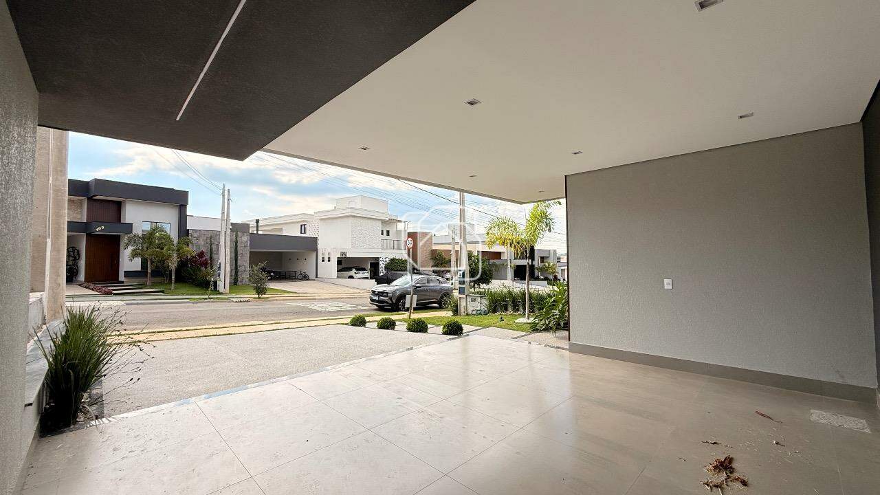 Casa de Condomínio à venda em Indaiatuba - SP - Jardim Piemonte: Garagem