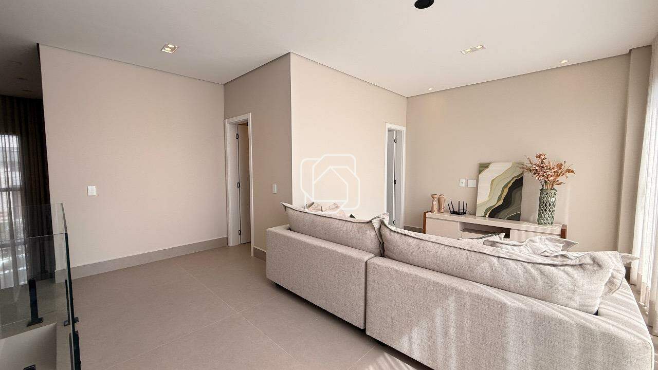 Casa de Condomínio à venda em Indaiatuba - SP - Jardim Piemonte: Sala de TV