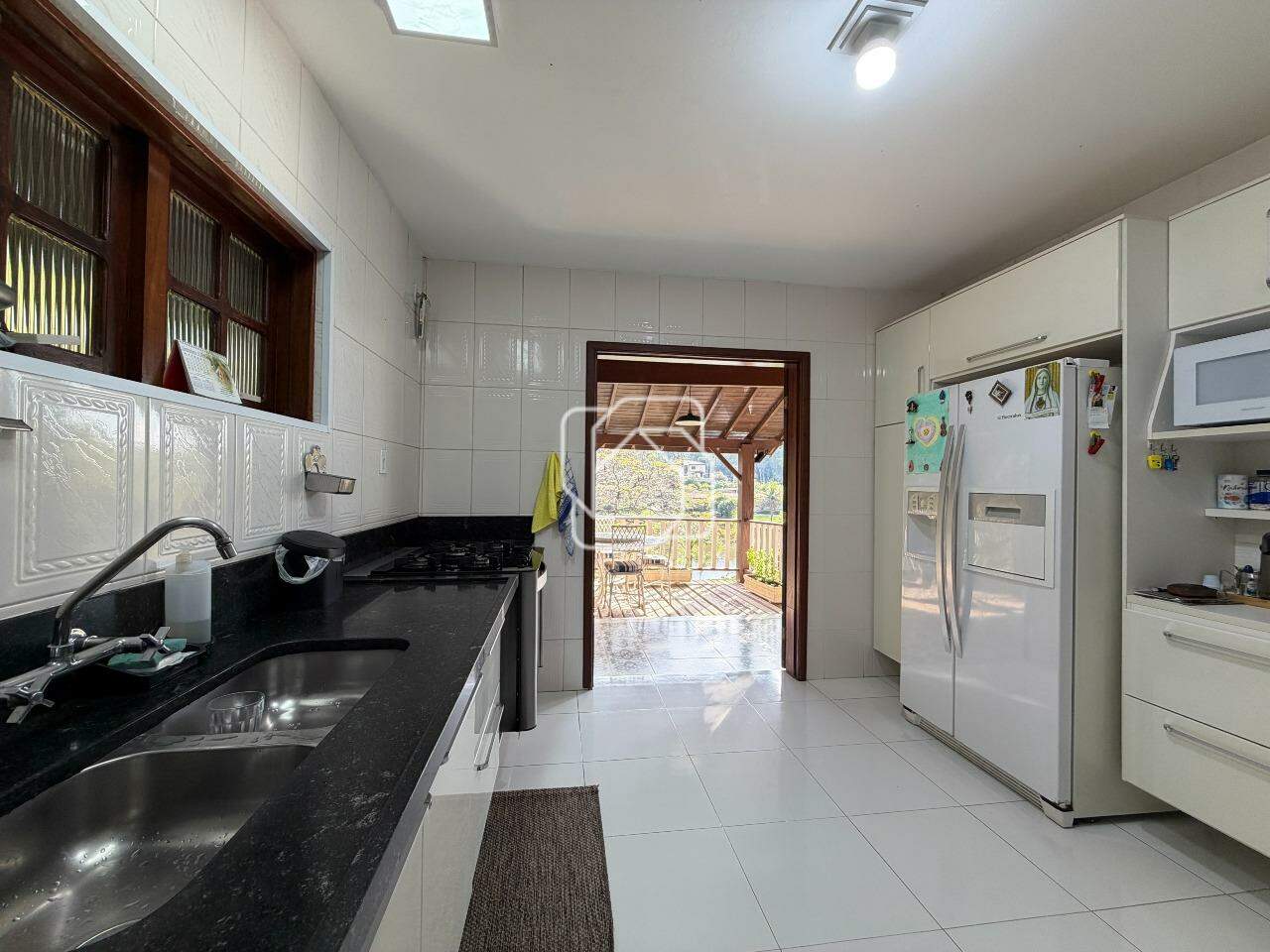 Casa de Condomínio à venda em Indaiatuba - SP - Recanto das Flores: Cozinha