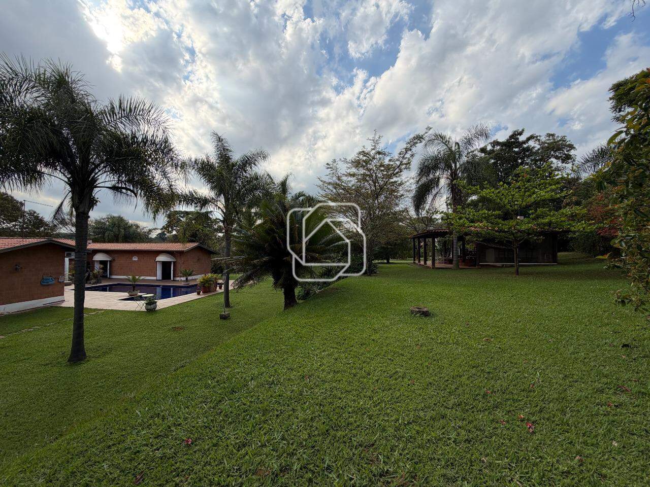 Casa de Condomínio à venda em Indaiatuba - SP - Recanto das Flores: Área externa