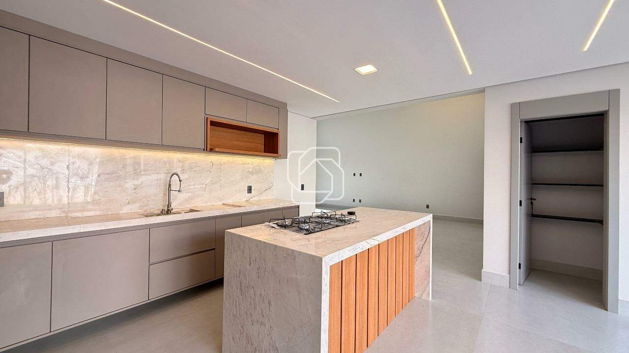 Casa de Condomínio à venda em Indaiatuba - SP - Residencial London Park: Cozinha integrada