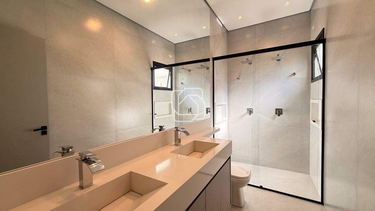 Casa de Condomínio à venda em Indaiatuba - SP - Residencial London Park: Banheiro