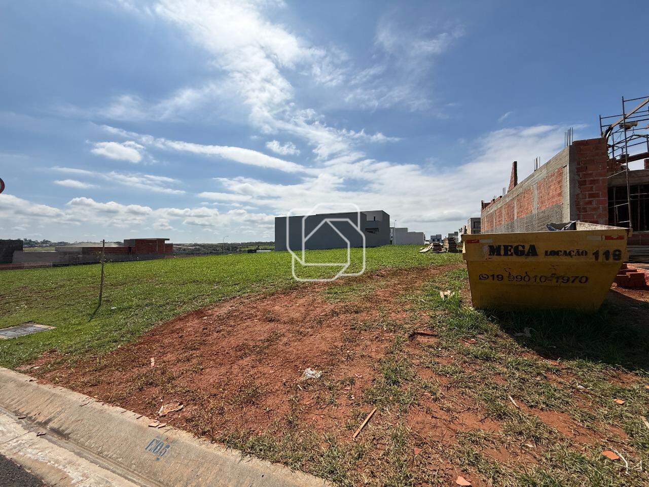 Terreno à venda em Indaiatuba - SP - Jardim Residencial Dona Maria Cândida: Visão geral do terreno