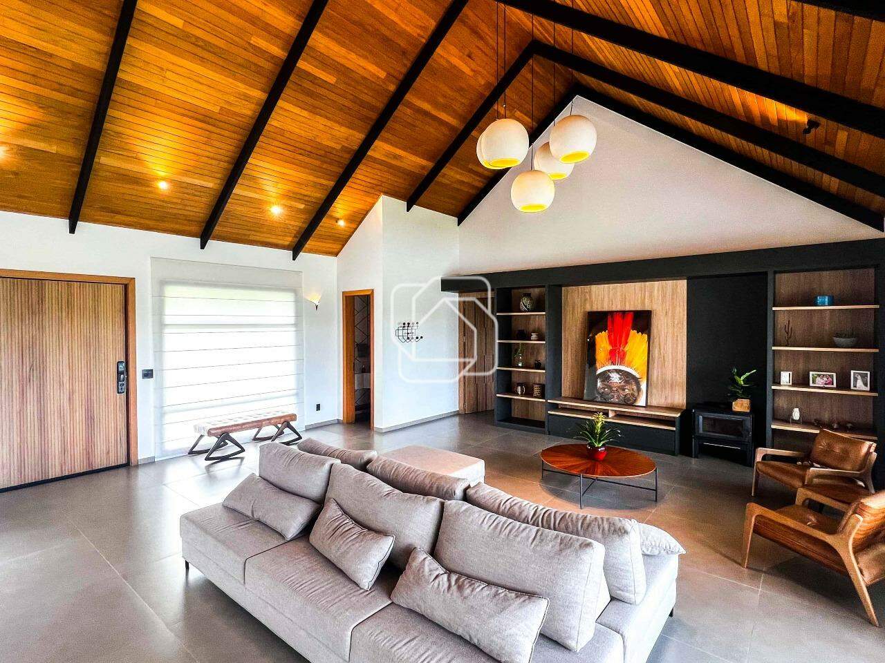 Casa de Condomínio para aluguel em Itu - SP - Loteamento Residencial Parque Terras de Santa Cecília: Sala de estar