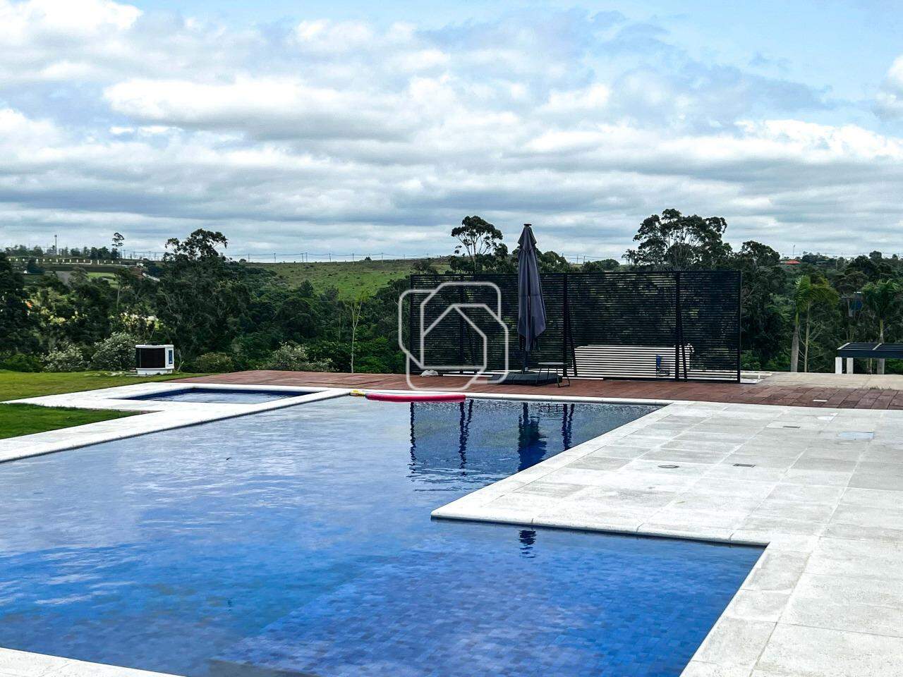 Casa de Condomínio para aluguel em Itu - SP - Loteamento Residencial Parque Terras de Santa Cecília: Área externa
