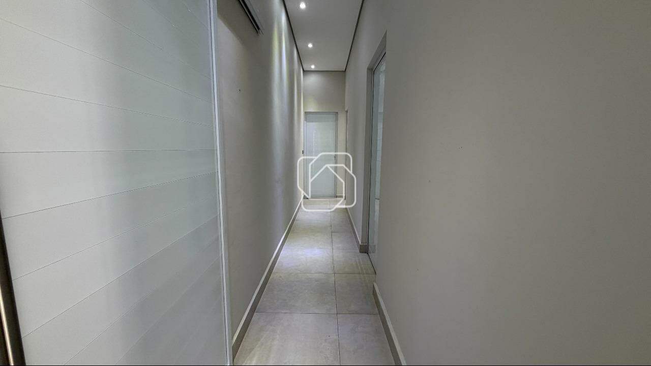 Casa de Condomínio à venda em Salto - SP - Portal dos Bandeirantes: Corredor interno
