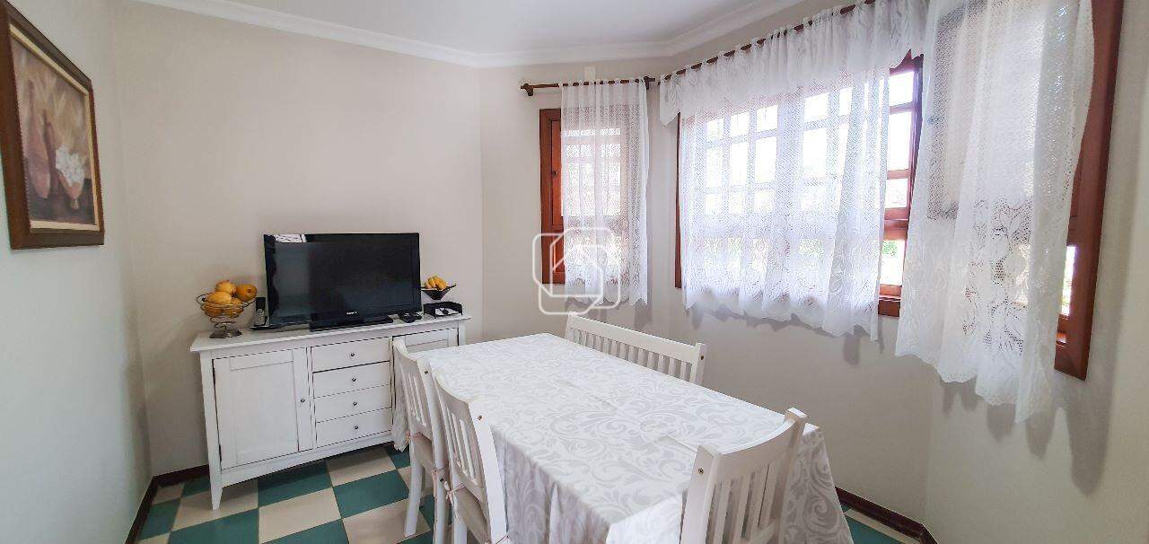 Casa de Condomínio para aluguel em Indaiatuba - SP - Vale das Laranjeiras: Sala de jantar