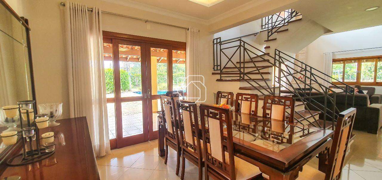 Casa de Condomínio para aluguel em Indaiatuba - SP - Vale das Laranjeiras: Sala de jantar, acesso externo