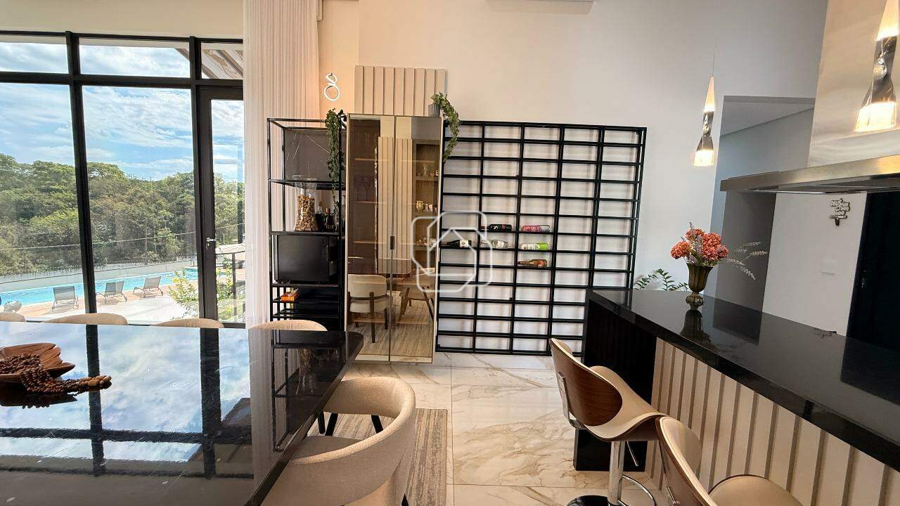 Casa de Condomínio à venda em Itu - SP - Parque Village Castelo: Sala de jantar