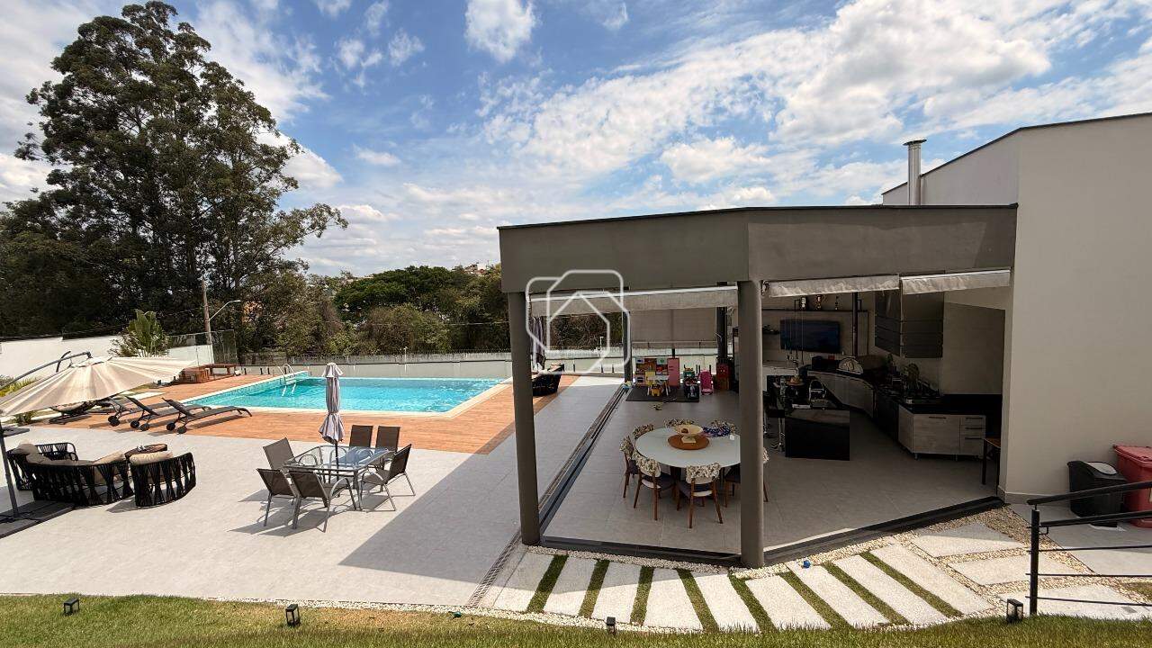 Casa de Condomínio à venda em Itu - SP - Parque Village Castelo: Área externa