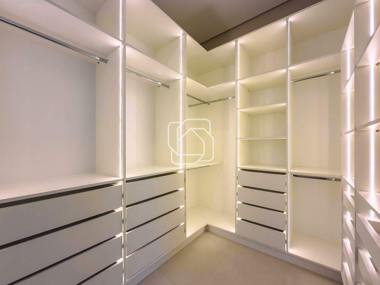 Casa de Condomínio à venda em Indaiatuba - SP - Jardim Residencial Dona Maria Cândida: Closet