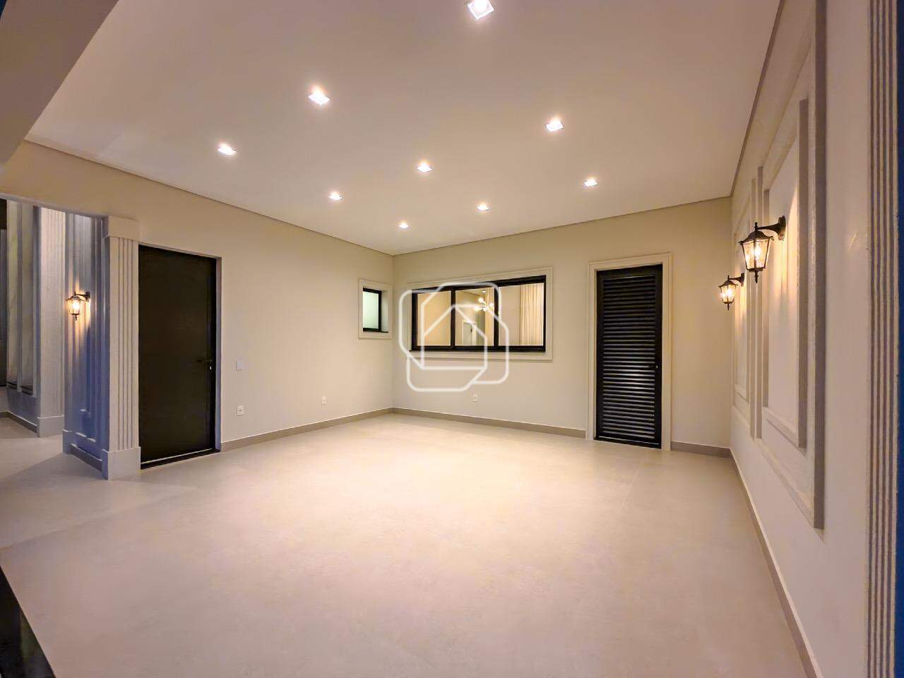 Casa de Condomínio à venda em Indaiatuba - SP - Jardim Residencial Dona Maria Cândida: Garagem