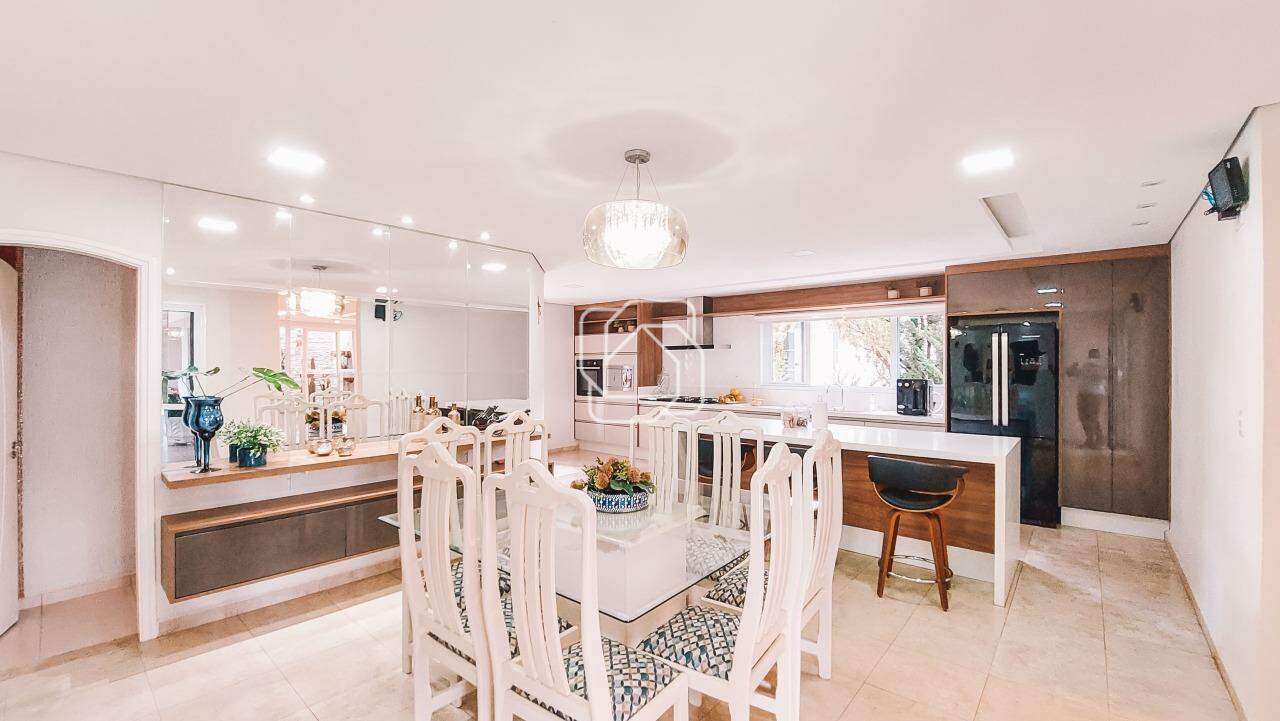 Casa de Condomínio para aluguel em Indaiatuba - SP - Lagos de Shanadu: Sala de jantar e cozinha