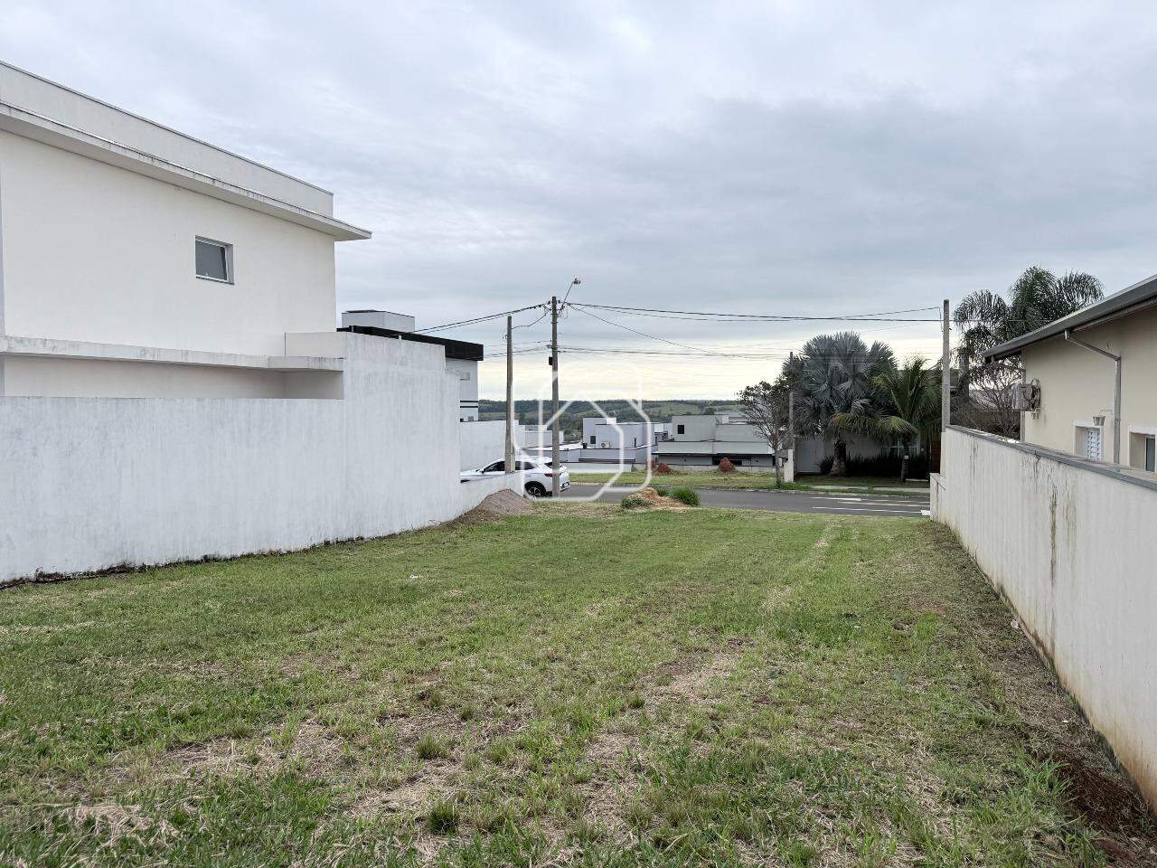 Terreno à venda em Salto - SP - Residencial Lagos D’Icaraí: Visão geral do terreno