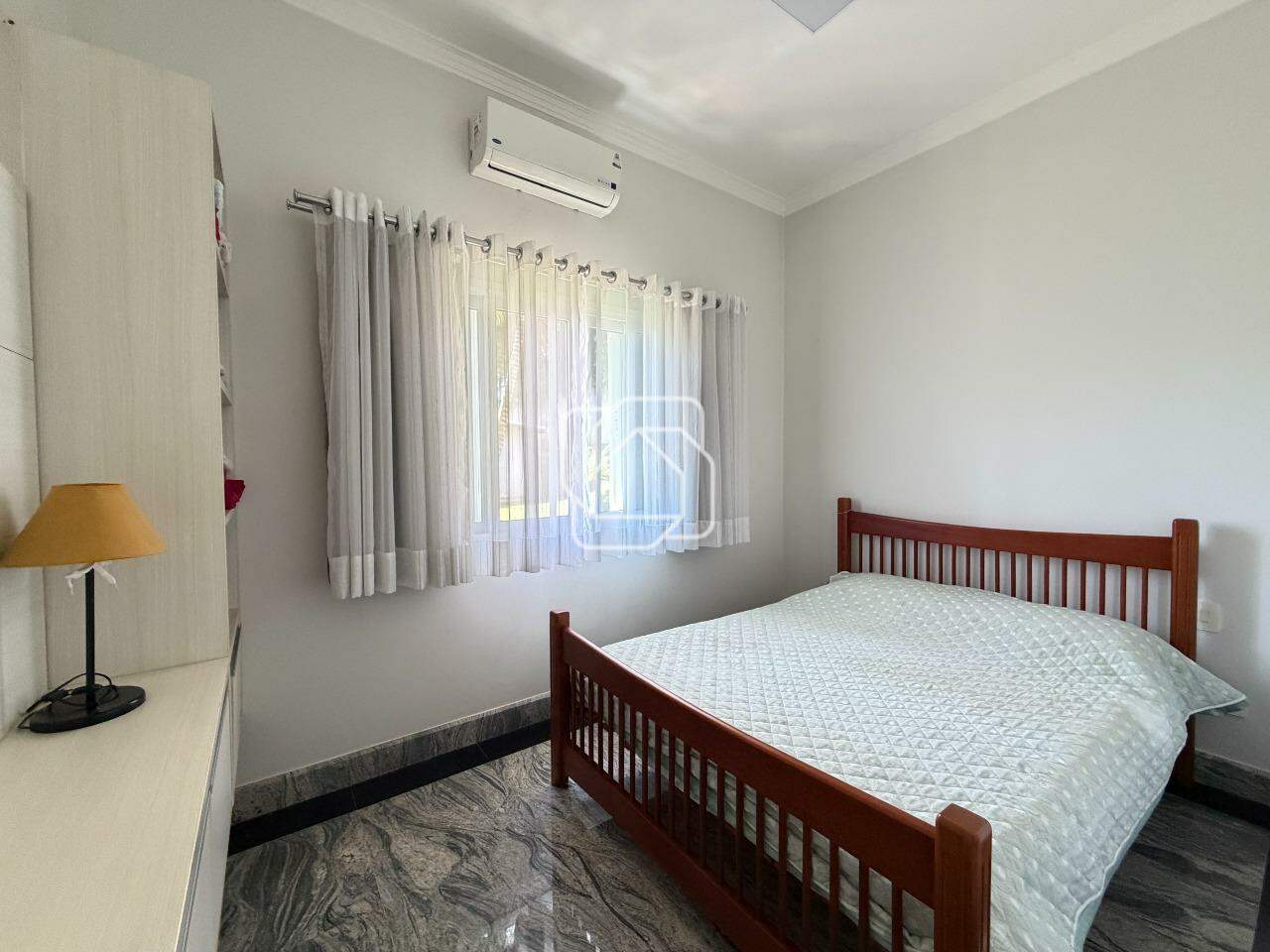 Casa de Condomínio à venda em Indaiatuba - SP - Recanto das Flores: Dormitório
