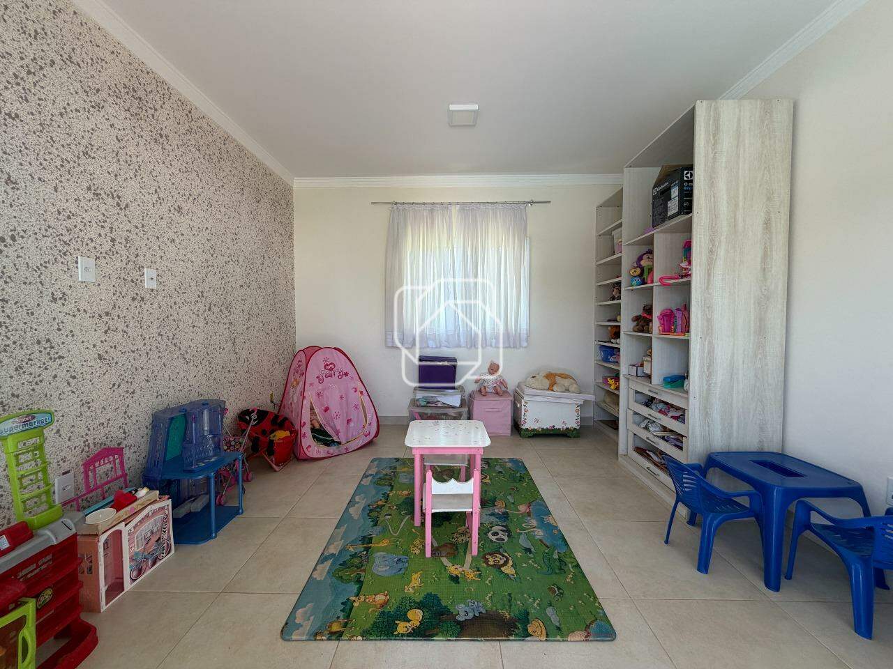 Casa de Condomínio à venda em Indaiatuba - SP - Recanto das Flores: Brinquedoteca