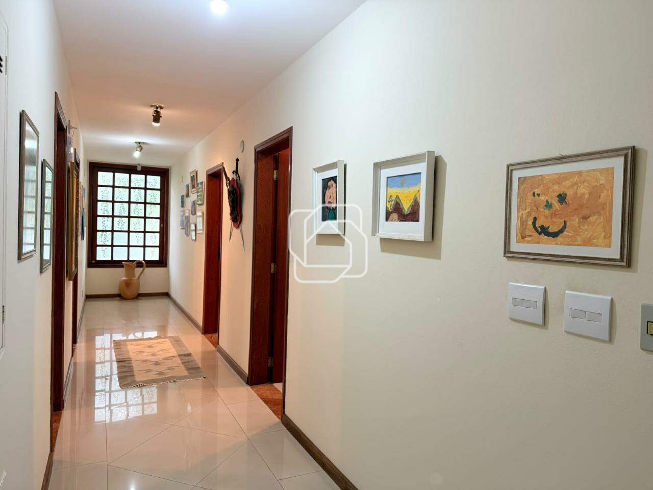 Casa de Condomínio à venda em Itu - SP - City Castello: Corredor