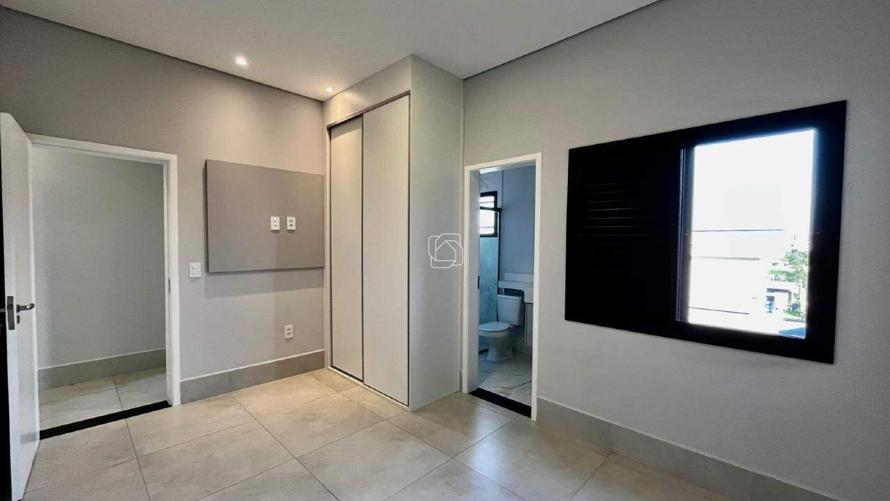 Casa de Condomínio para aluguel em Salto - SP - Reserva Central Parque: Suíte 1