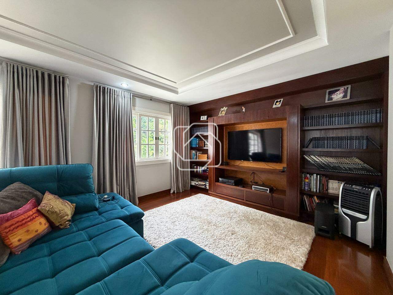 Casa de Condomínio à venda em Indaiatuba - SP - Helvetia Country: Sala de TV
