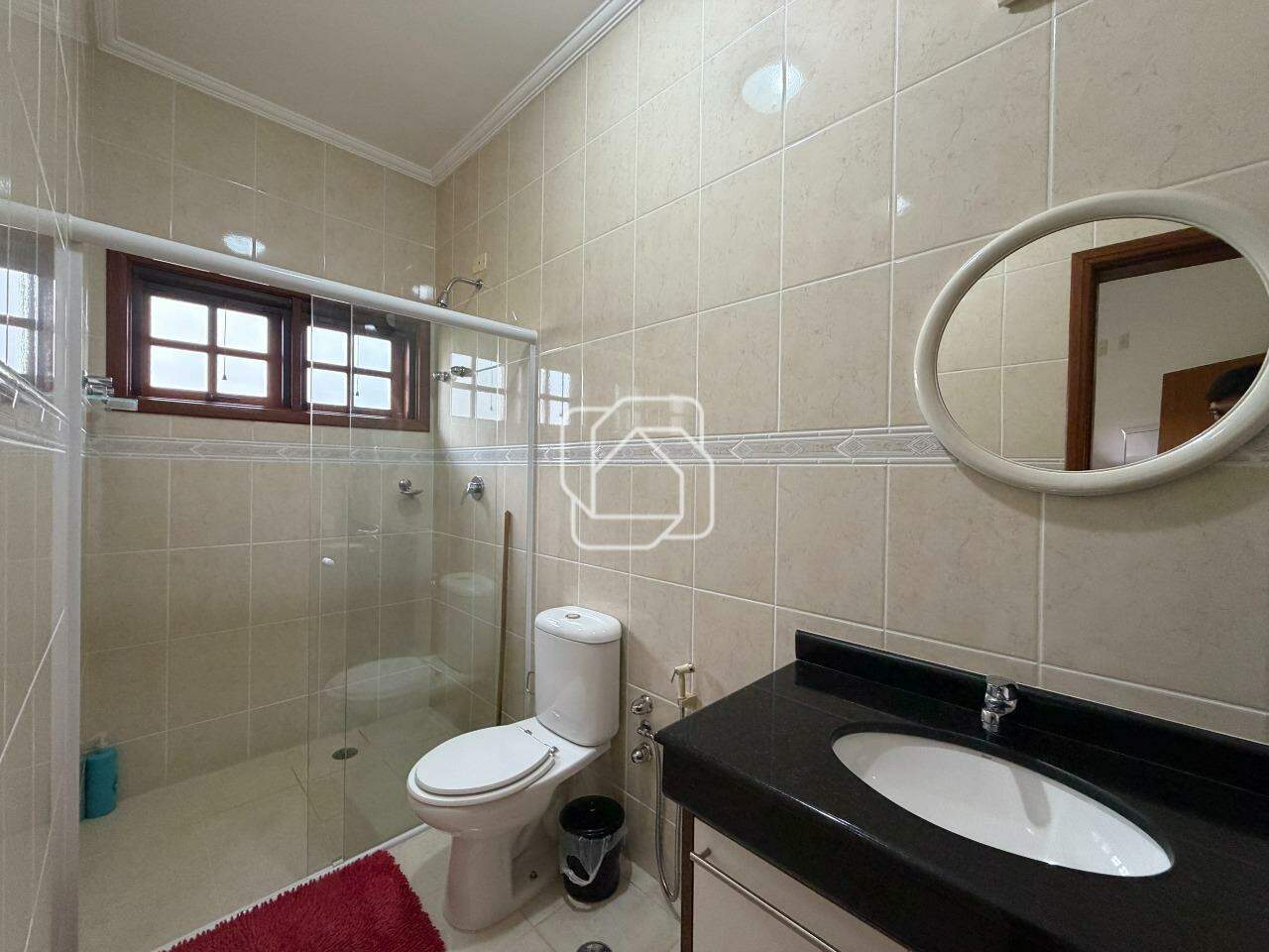 Casa de Condomínio à venda em Indaiatuba - SP - Recanto das Flores: Banheiro