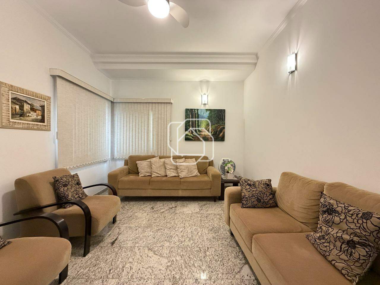 Casa de Condomínio à venda em Indaiatuba - SP - Recanto das Flores: Sala de TV